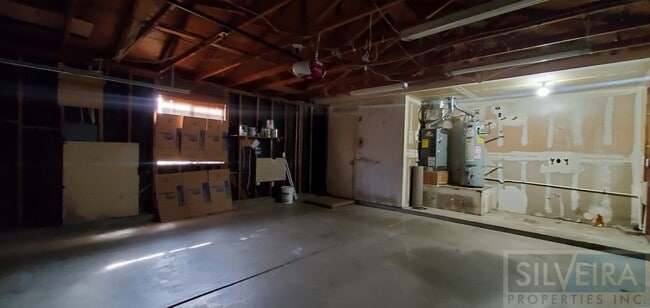 Building Photo - Gated Community 3 Bedroom 2 Bath in Preisker Gardens!