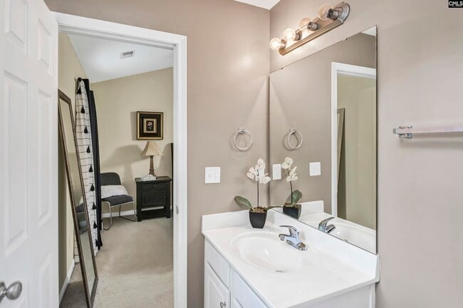 Building Photo - 106 Tuscany Ct