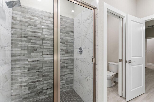 Building Photo - 330 Royal Palm Wy