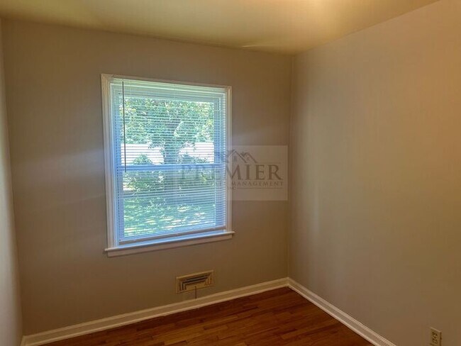 Building Photo - 6408 Blue Ridge Cutoff