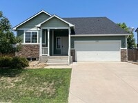 Building Photo - 301 W Cottonwood St