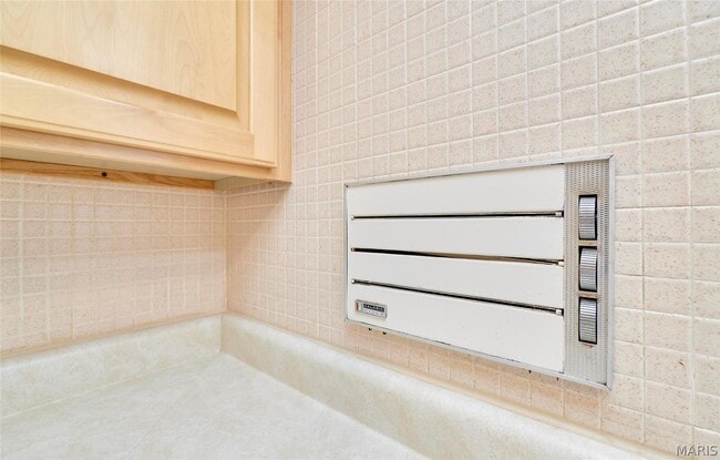 Building Photo - 815 Montmartre Ct