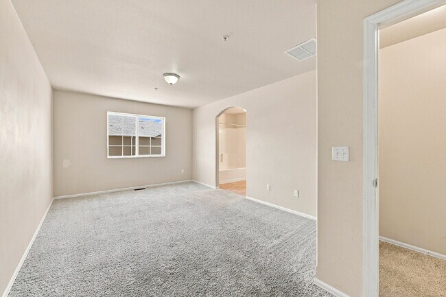 Building Photo - $1,895.95- 3-bed, 2.5-bath townhome in Colorado Springs!