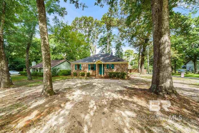 Building Photo - 500 Pomelo St