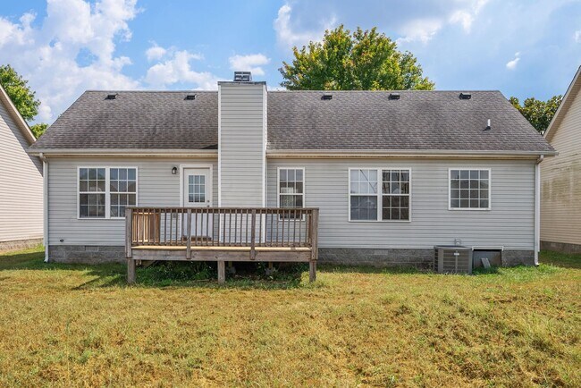 Building Photo - 3 Bedroom Home For Rent Near St. B Area!
