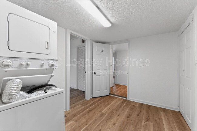 Building Photo - 134 Quincey St