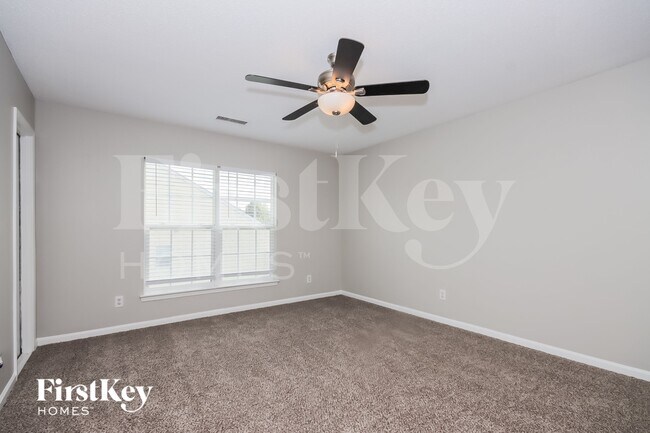 Building Photo - 145 Golden Valley Dr