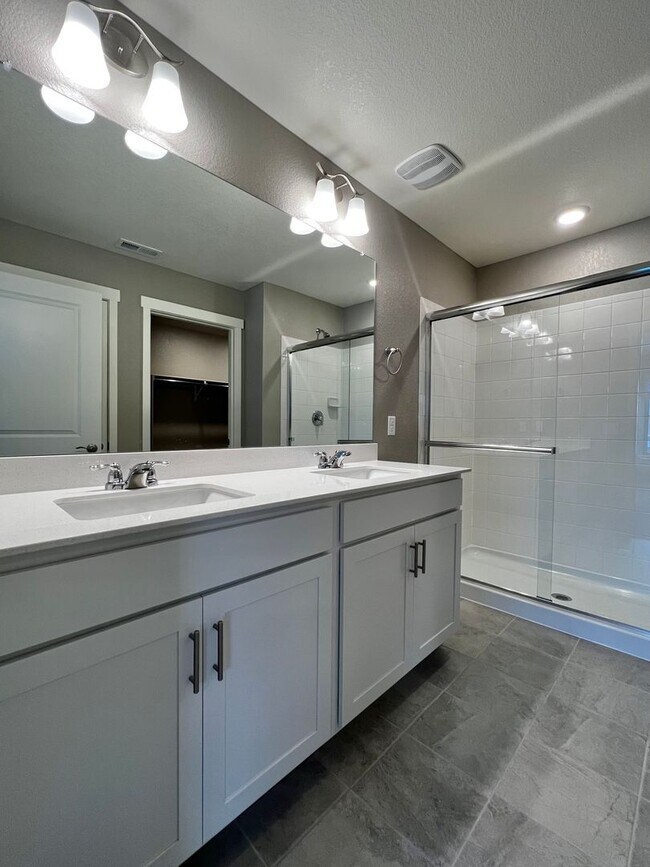 Building Photo - Gorgeous 4 Bed, 2.5 Bath Newer Build in Berthoud!