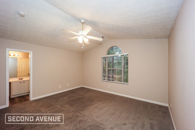 Building Photo - 6614 Rebecca Lou Ln