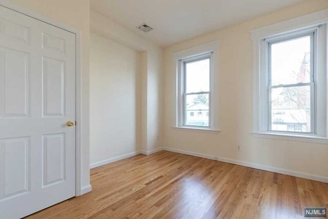 Building Photo - 46 E Palisade Ave