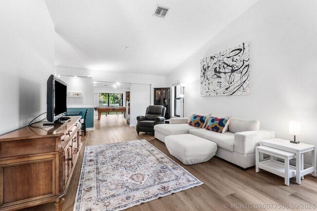 Building Photo - 13645 Exotica Ln