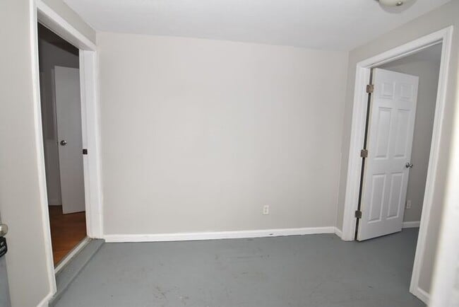 Building Photo - River Park Charming 3 bedroom Single Family Home