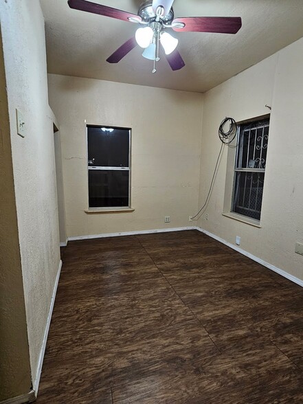 Building Photo - 109 Gravel St