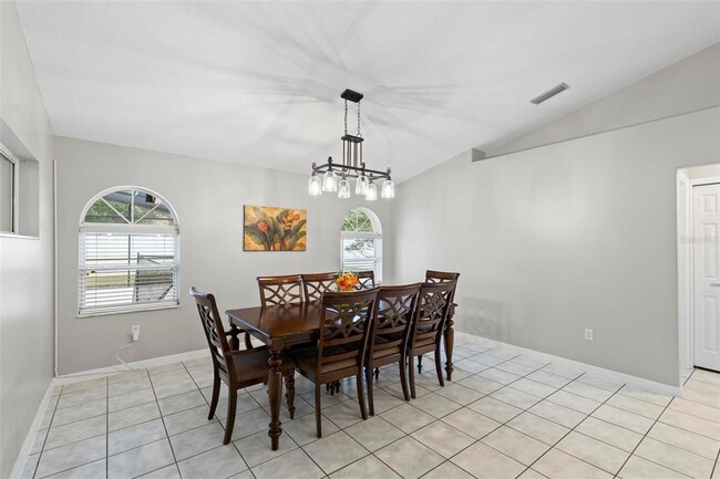 Building Photo - 61 Farmsworth Dr