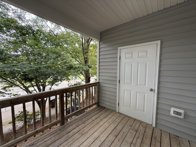 Building Photo - 2608 Broad Oaks Pl