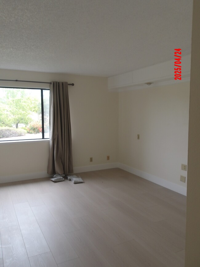Building Photo - 8505 Grenache Ct