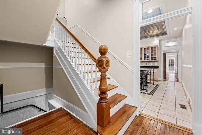 Building Photo - 1402 Light St