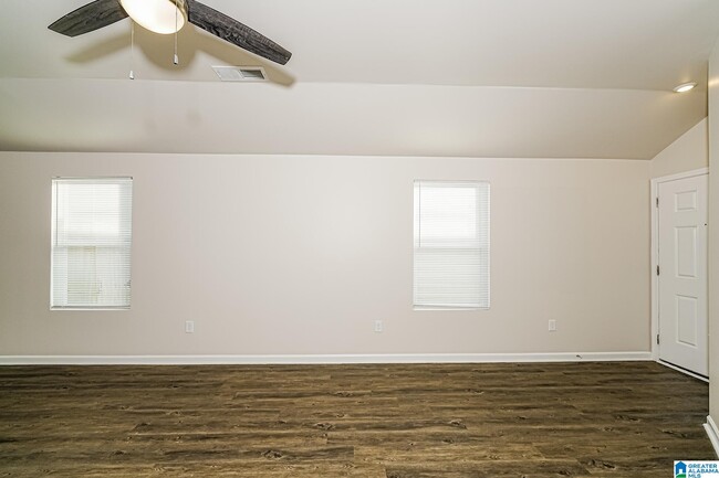 Building Photo - 148 Jonathan Dr