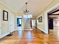 Building Photo - 671 Prospect St