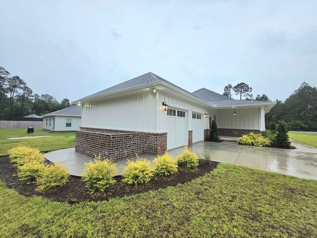 Building Photo - 3299 Bernath Dr