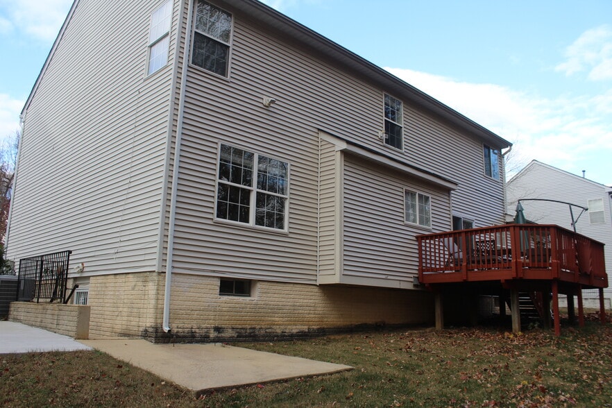 Private Basement Entrance - 1409 Old Cannon Rd