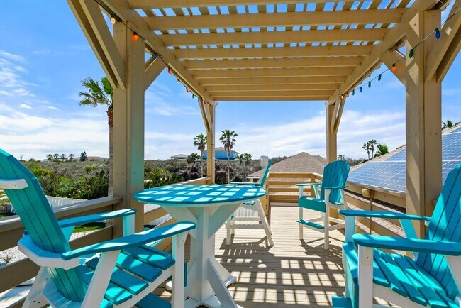 Building Photo - 200 Islamarada Ct