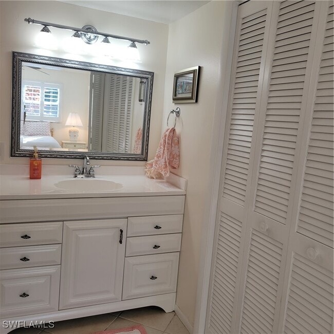 Building Photo - 200 Valley Stream Dr