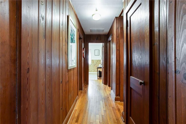 Building Photo - 4061 Lower Roswell Rd