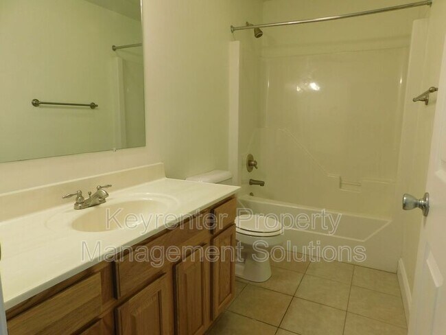 Building Photo - 42 Enchanted View Cir