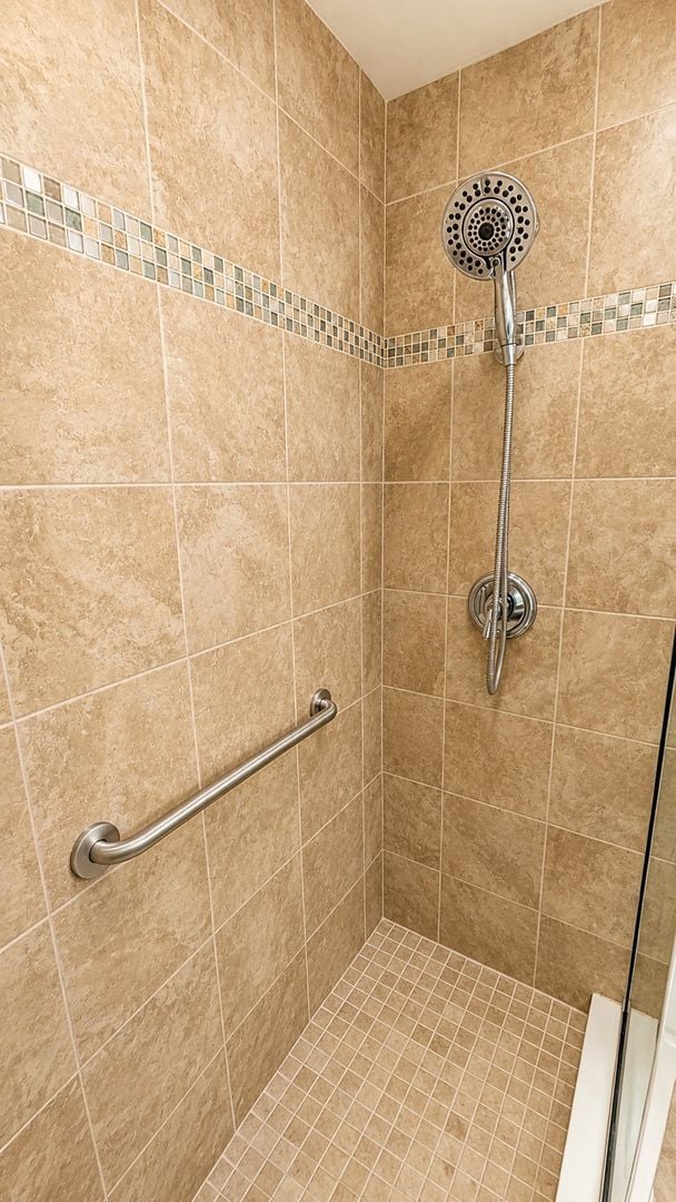 Building Photo - 6552 Moorings Point Cir