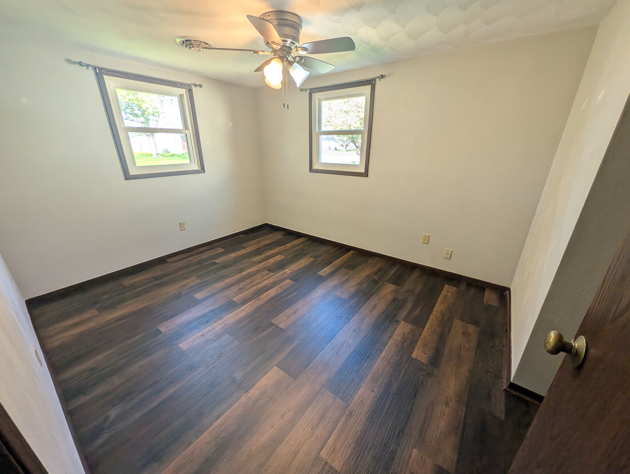 Building Photo - 1070 Westchester Ct