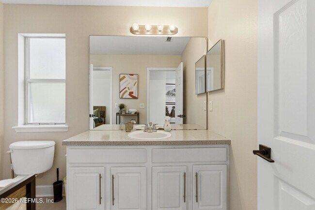 Building Photo - 7990 Baymeadows Rd E