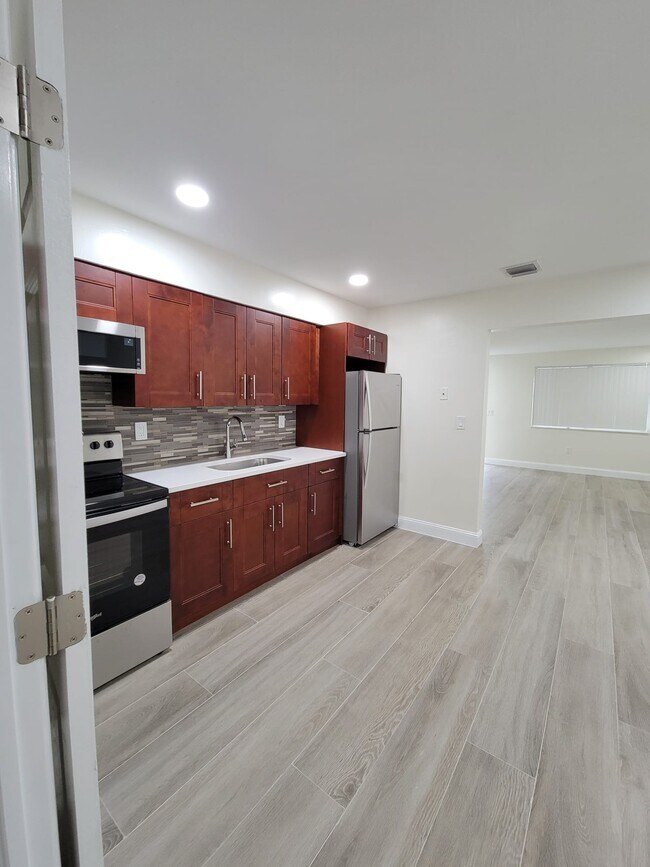Kitchen - 1115 NW 111th St
