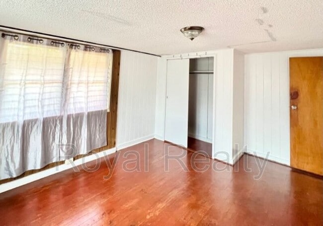 Building Photo - 288 Auwaiolimu St