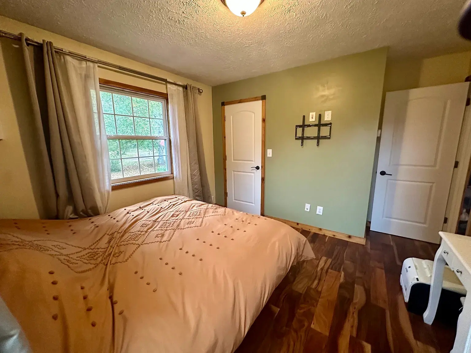 Building Photo - 2943 N Reynolds Rd