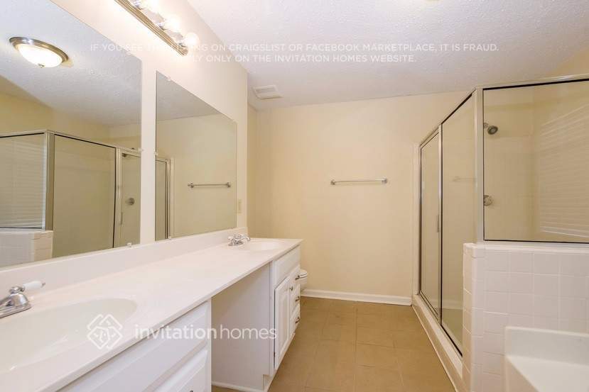 Building Photo - 9918 Manbey Ct