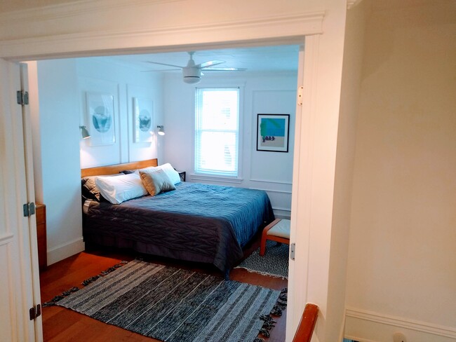 Main Bedroom - 2112 E York St