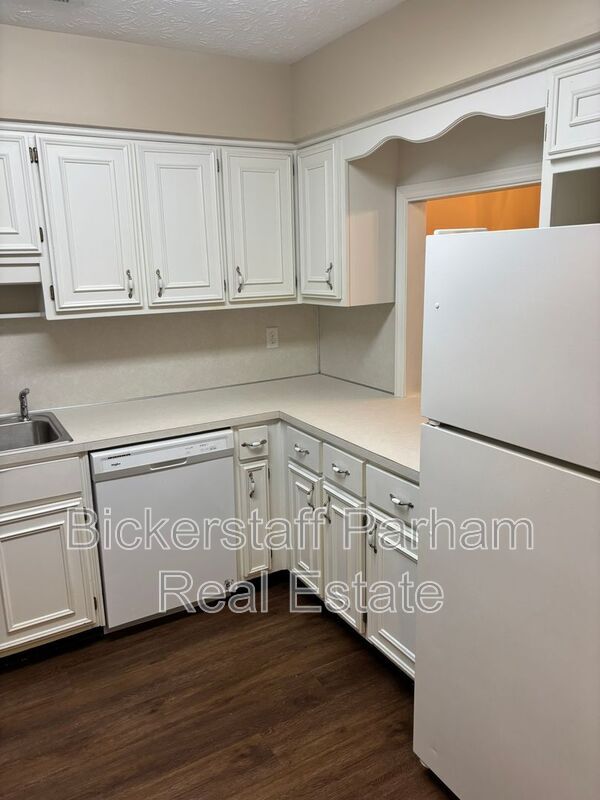 Building Photo - 6313 Olde Towne Dr