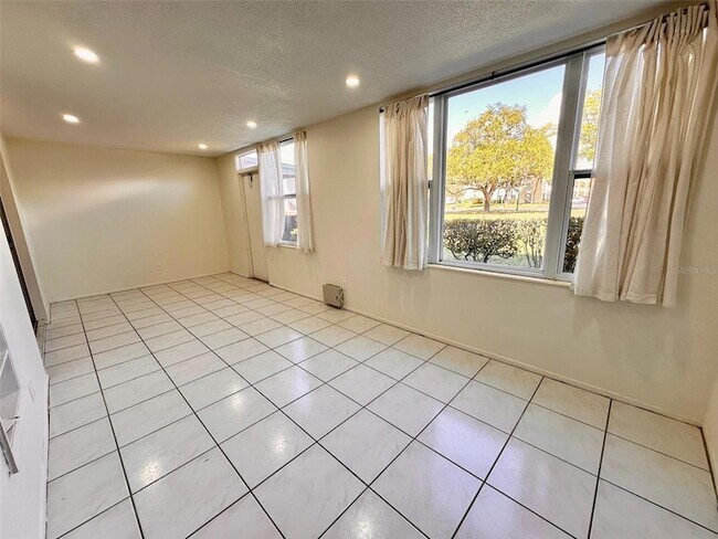 Building Photo - 2073 Denmark St