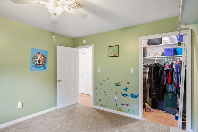 Building Photo - 1151 Ceylon Ct