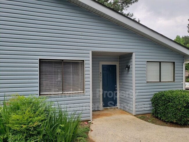 Primary Photo - 8577 Pineview Ln