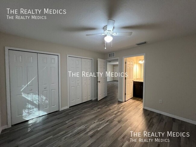 Building Photo - 106 Walnut Dr