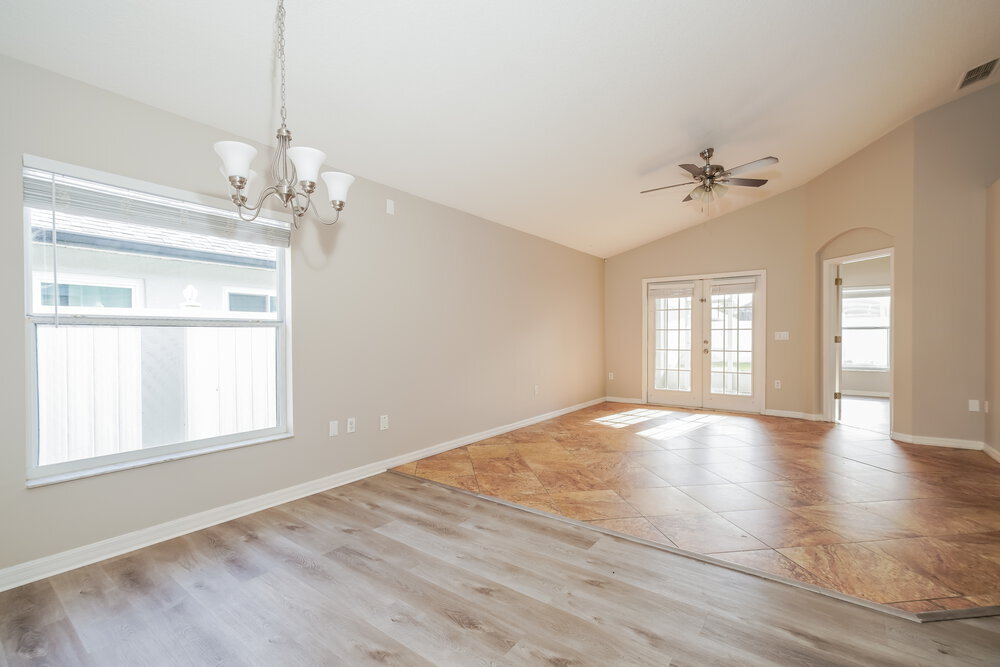 Building Photo - 204 Cornwall Ct