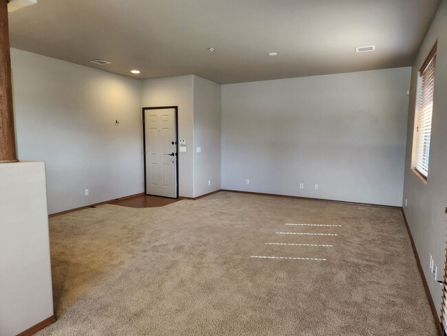 Building Photo - C8 - Bison Cove ~ 2 bed / 2 bath