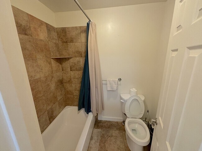 Building Photo - 3862 Desert Willow Cir
