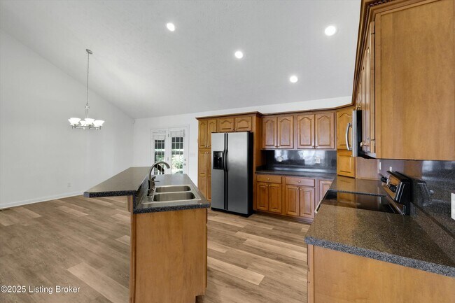 Building Photo - 12611 Bernay Pl