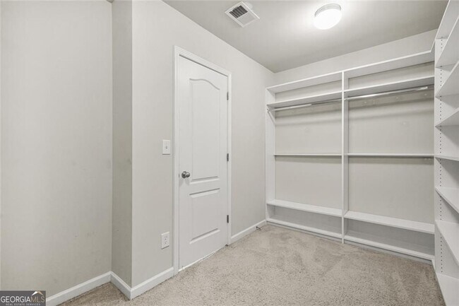 Building Photo - 4079 Broadmoor Ct SW