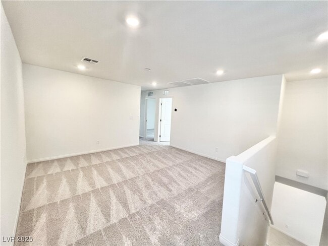 Building Photo - 6972 W Ford Ave