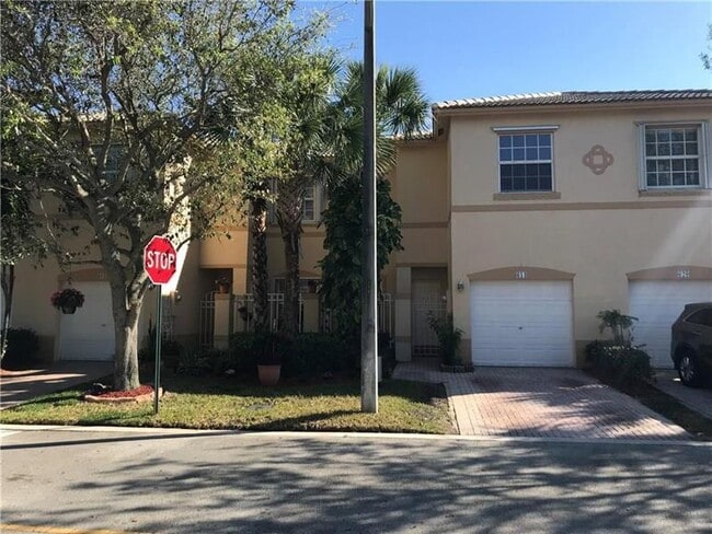 Primary Photo - 614 NW 170th Terrace