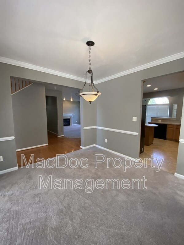 Building Photo - 5619 Joshua Tree Cir